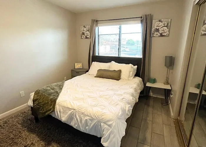 Paradise Valley Apartment